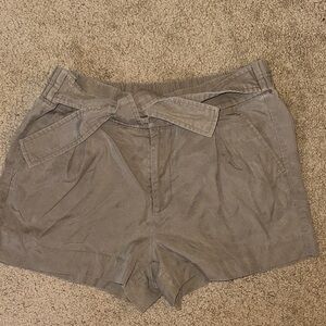 J.Crew Women's Tan Brown Bow  Shorts 8 comfy!